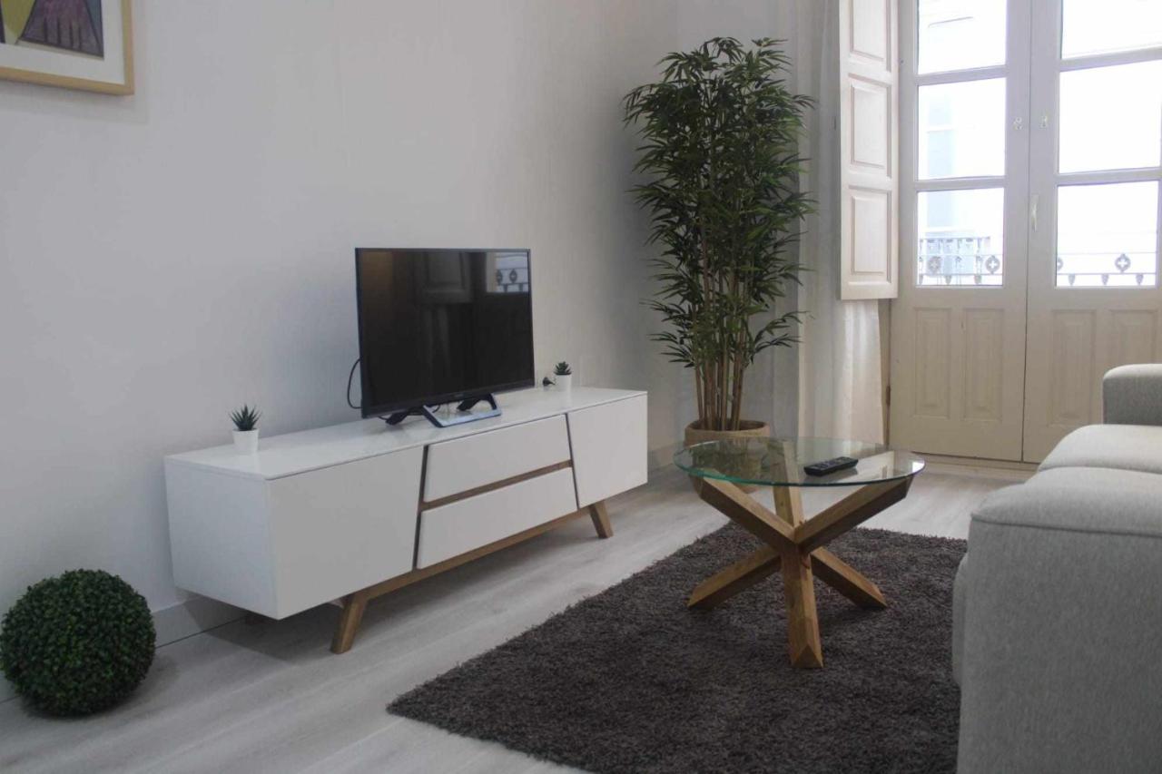 Апартаменты Acogedor Apartamento En El Corazon De Малага Экстерьер фото